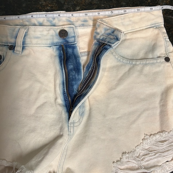Lost in Paradise Jeans Shorts Off White size Large - Picture 8 of 8